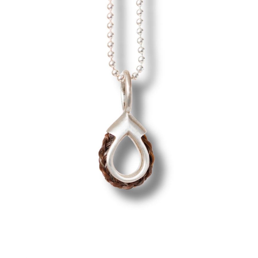 Unten im herz kann ein zirkonia eingefasst werden. pro stein ber